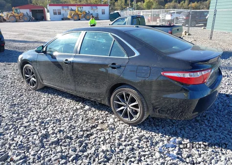 2016 Toyota Camry Xse z USA, uszkodzony, nr VIN 4T1BF1FK5GU553487